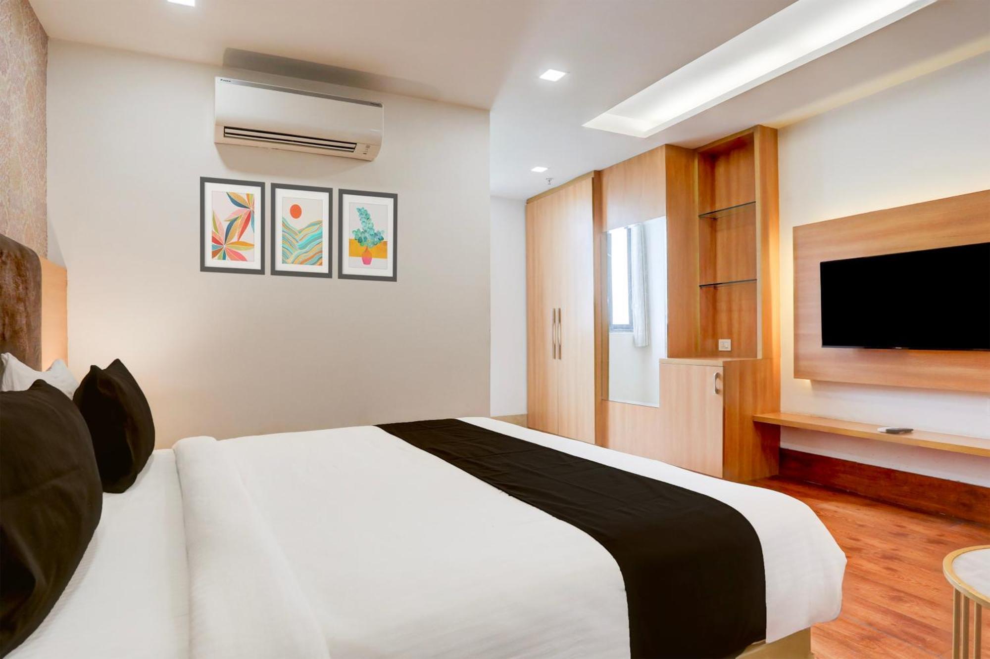 Palette Calista Premium Resort Samalkha エクステリア 写真