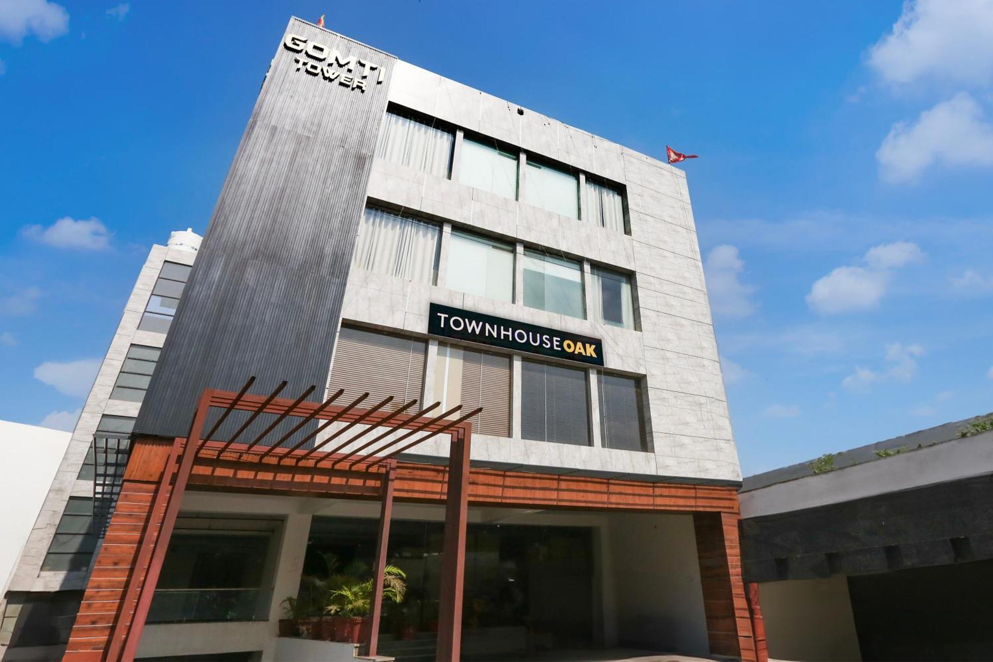 Palette Calista Premium Resort Samalkha エクステリア 写真