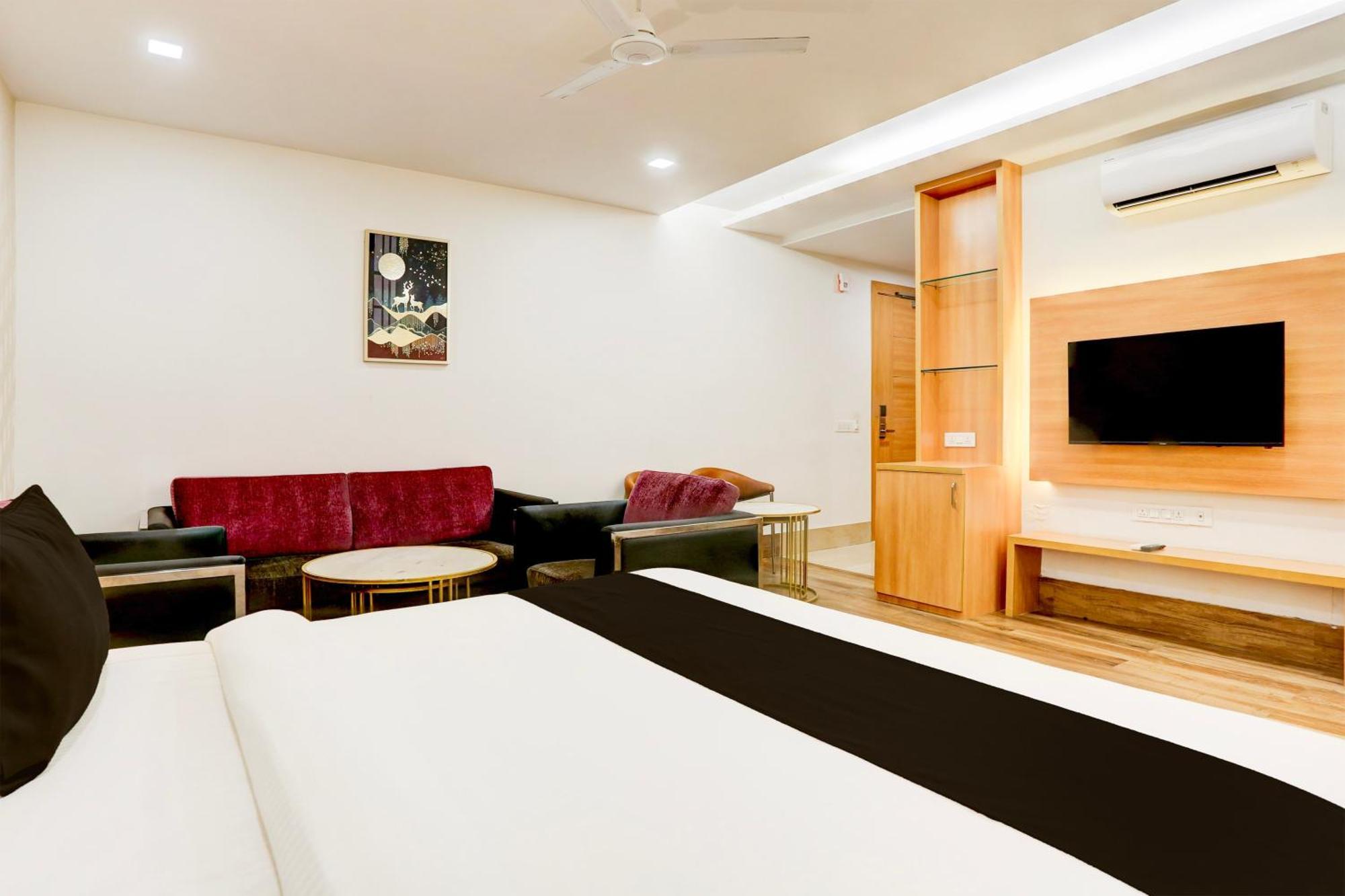 Palette Calista Premium Resort Samalkha エクステリア 写真
